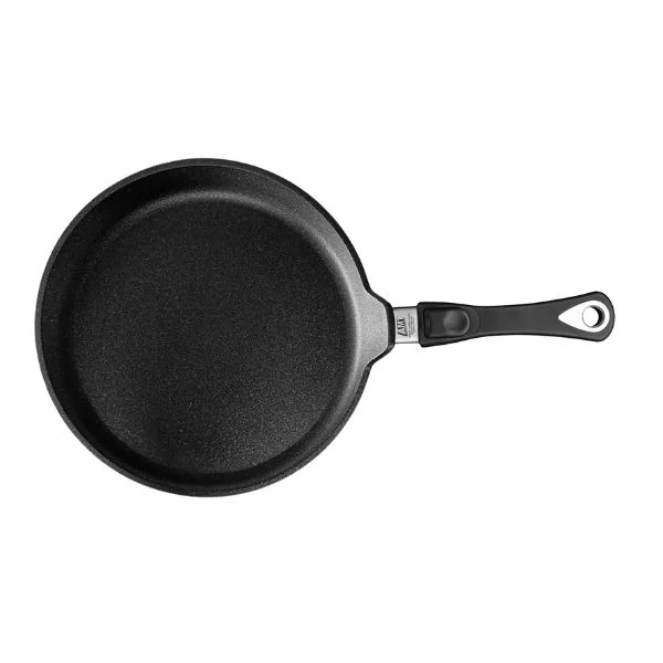 AMT Gastroguss titanová pánev na palačinky 32 cm – indukce